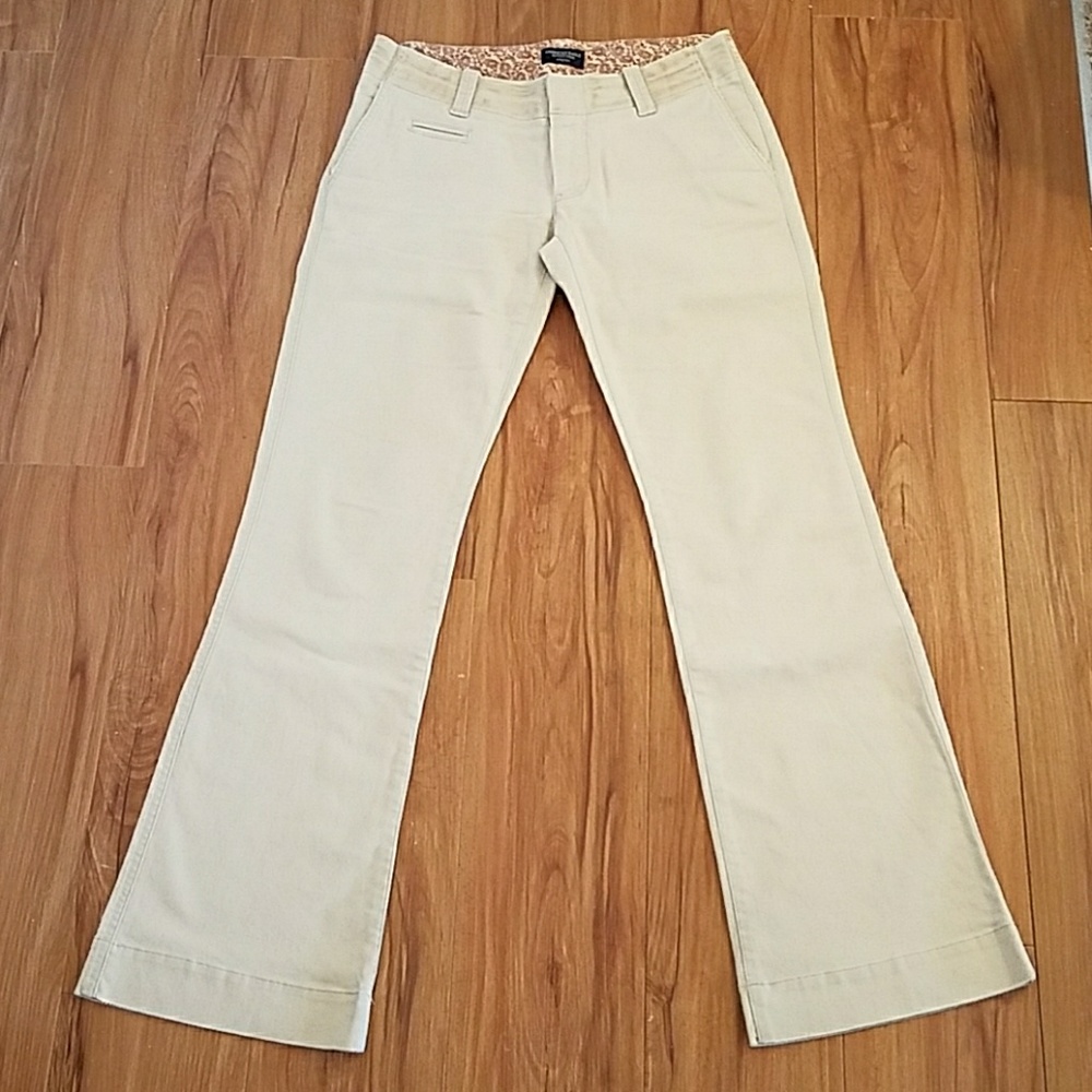 American Eagle Khaki Pants